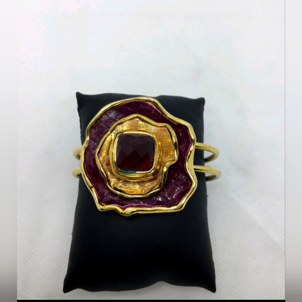 Kara Ross Goldtone Snake Print Abstract Flower Bracelet 7"
